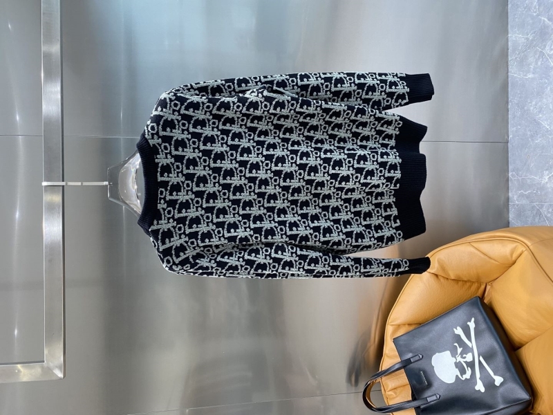 chr1st1an D10r sweaters